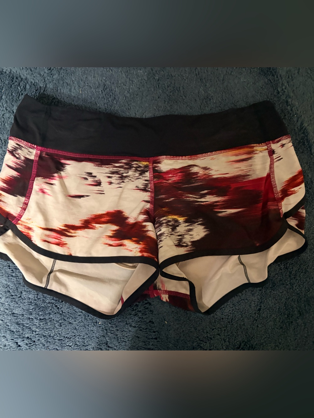 Lululemon speed up shorts sz 8